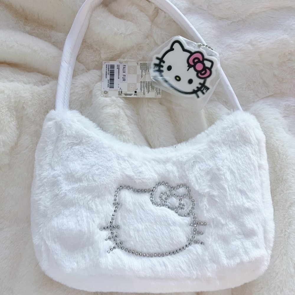 Forever 21 Hello Kitty Shoulder Bag